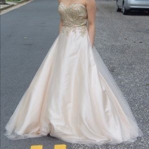 NWT Champagne gold prom dress